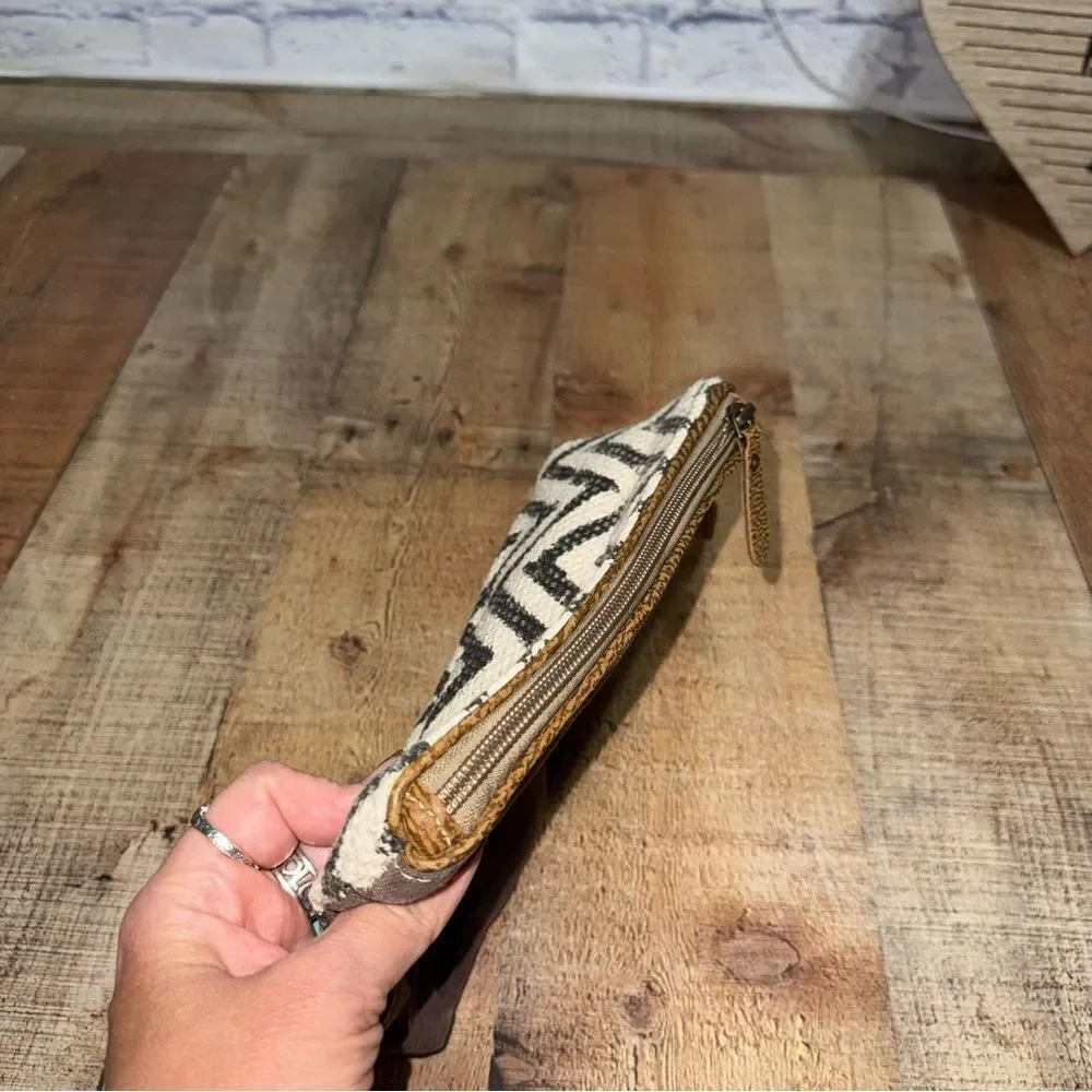 Myra bag BEWILDER HAIRON WRISTLET